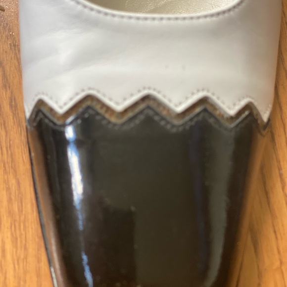 Stuart Weitzman Shoes - Picture 7 of 8